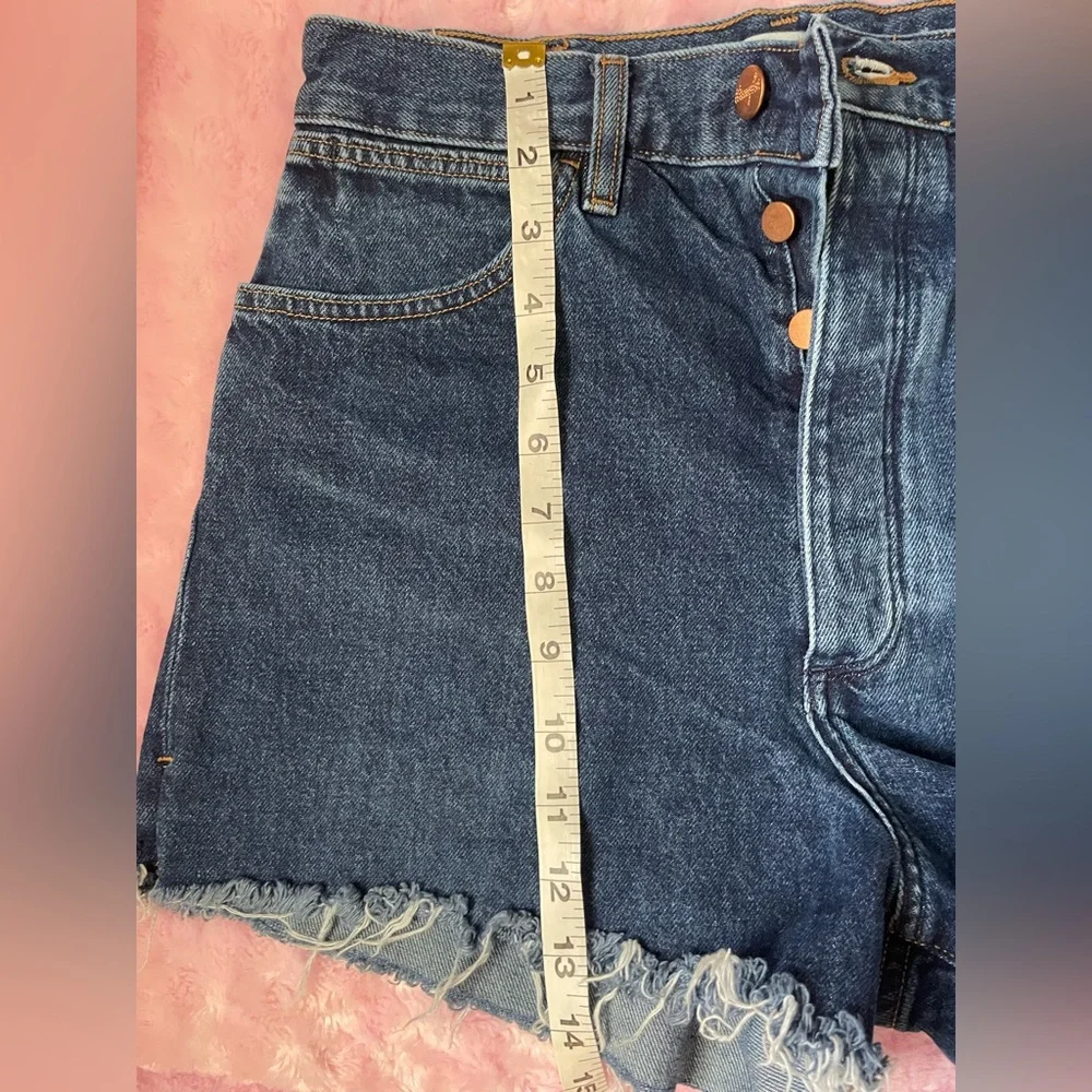 Wrangler Women’s High Rise Festival Denim Shorts - Picture 7 of 7
